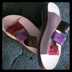 New sandals, size 9 womens